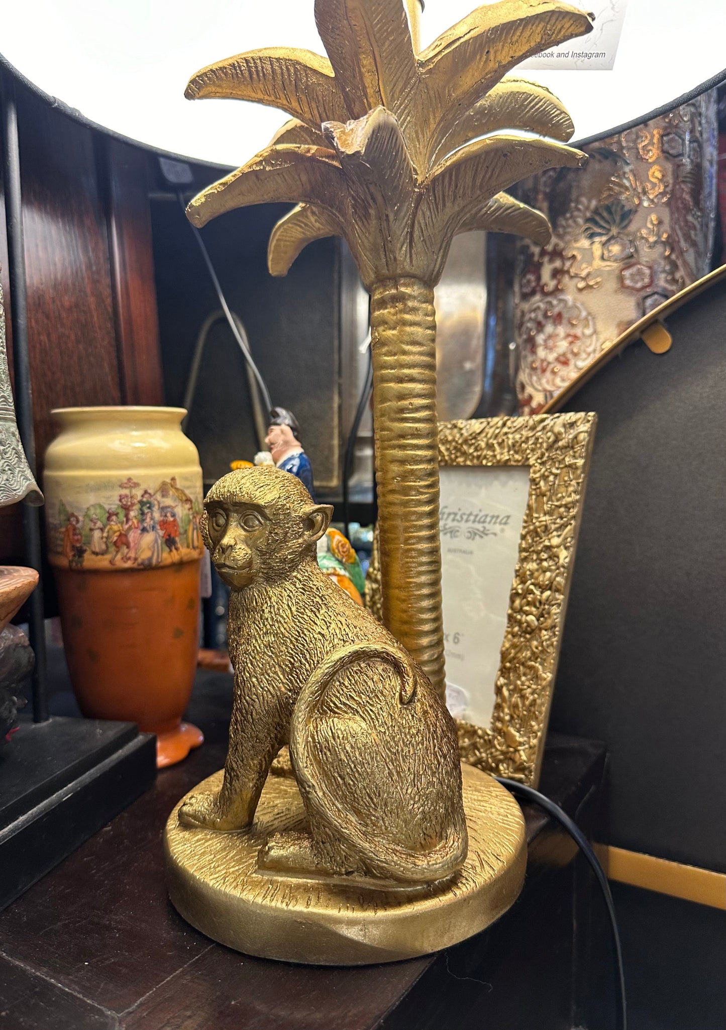 Monkey lamp