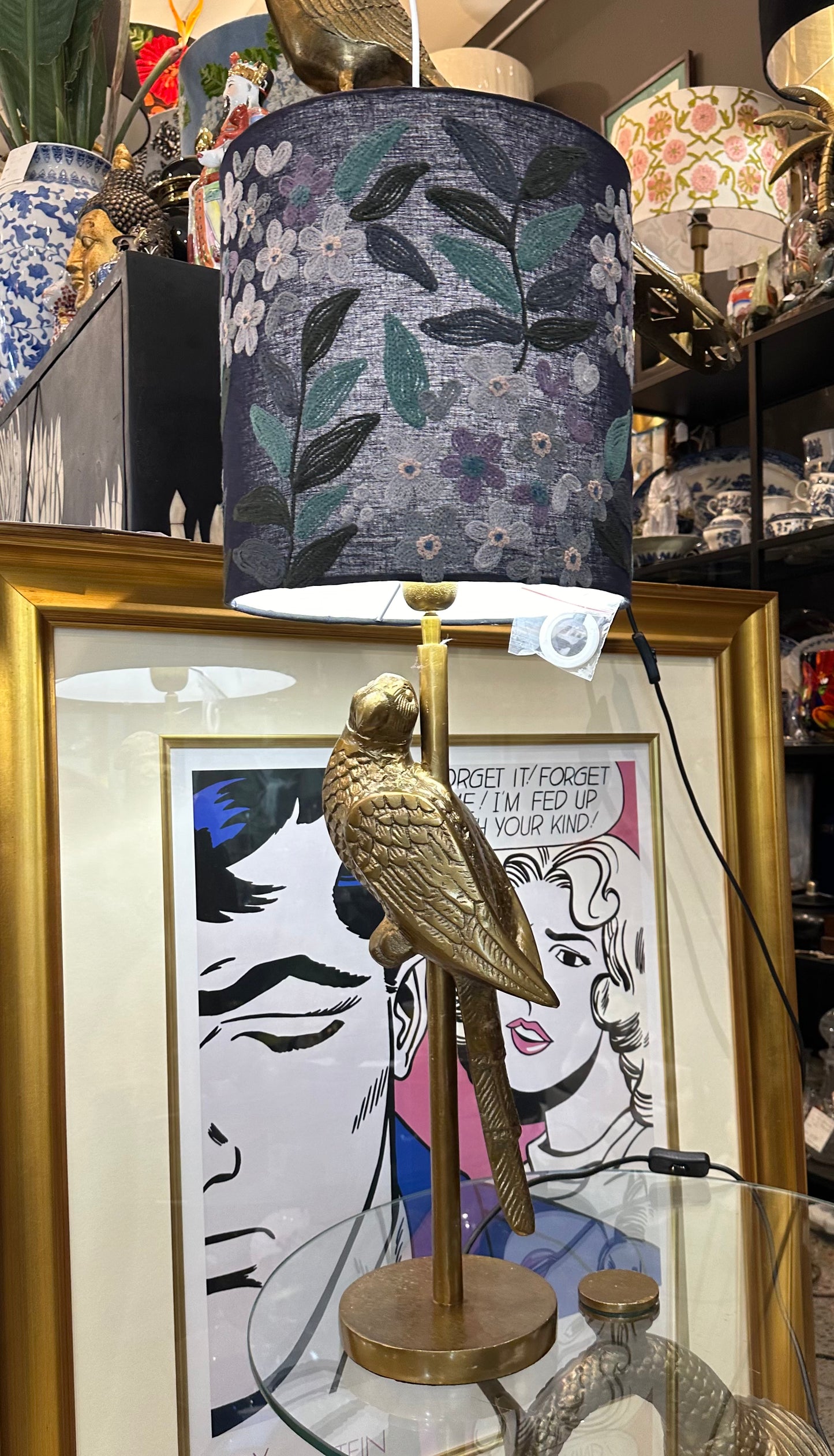 Parrot lamp base
